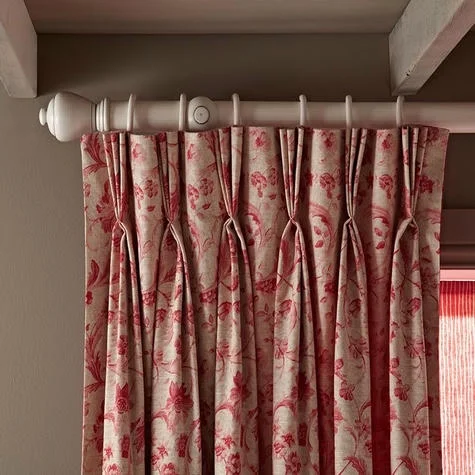 Customized Curtains Rods In Dubai