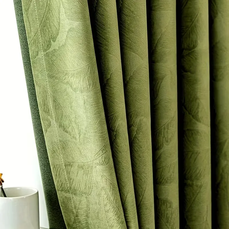 Leaf Pattern Velvet Curtains 2 Pcs